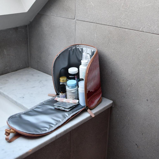 thermal pod with first aid contents