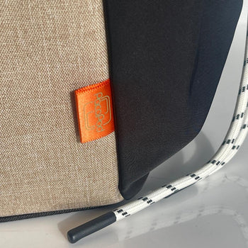 JacaPod Backpack x2 pods, mat & muslin sesame (L) - PacaPod