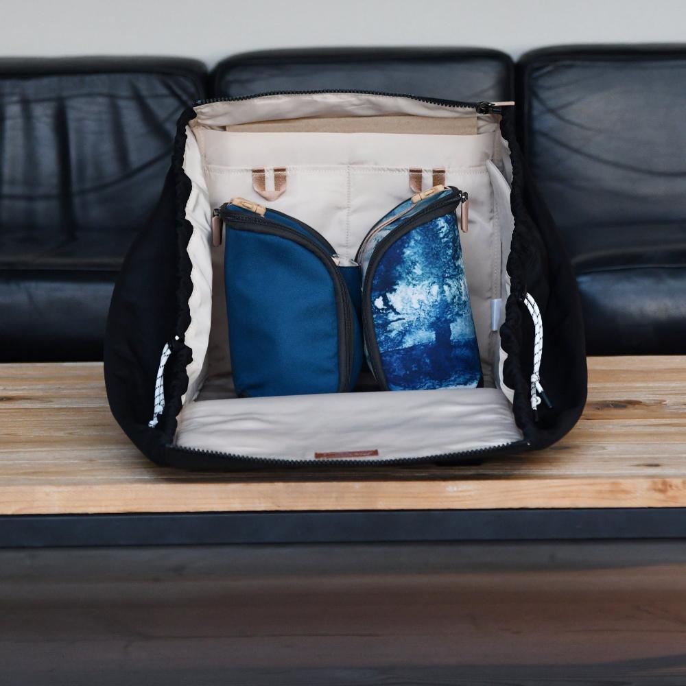 hague blue pods inside jacapack